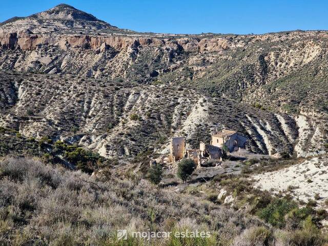 ME 3154: Land for Sale in Sorbas, Almería
