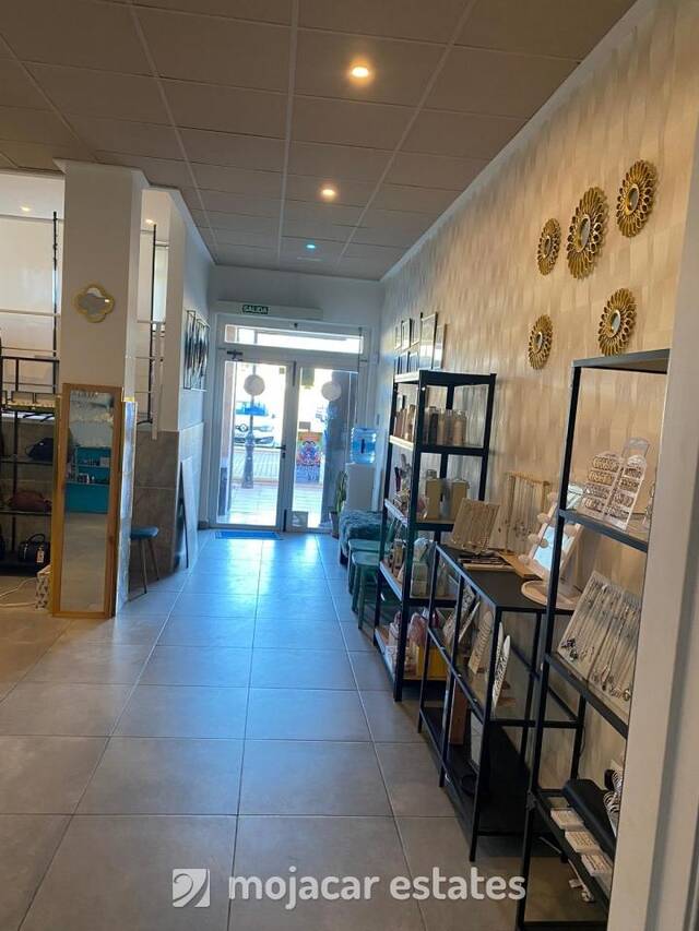 ME 3176: Commercial property for Sale in La Alfoquia, Almería