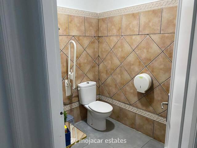 ME 3176: Commercial property for Sale in La Alfoquia, Almería