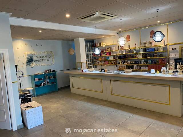 ME 3176: Commercial property for Sale in La Alfoquia, Almería