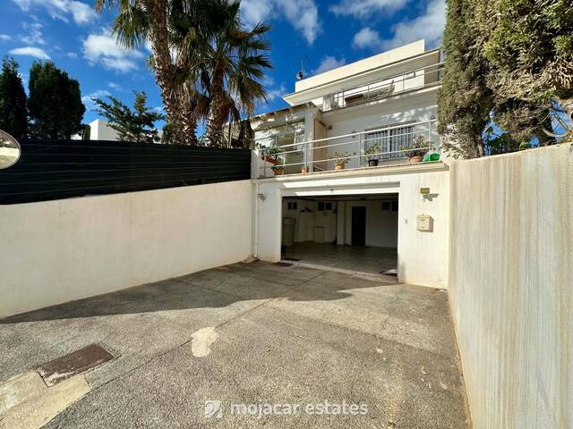 ME 3212: Villa for Sale in Vera Playa, Almería