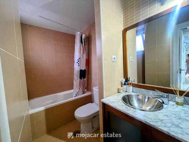 ME 3226: Apartment for Sale in Vera Playa, Almería