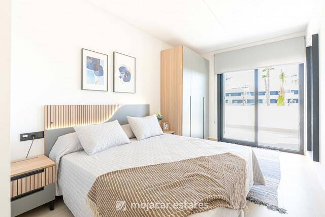 ME 3247: Apartment for Sale in Vera Playa, Almería