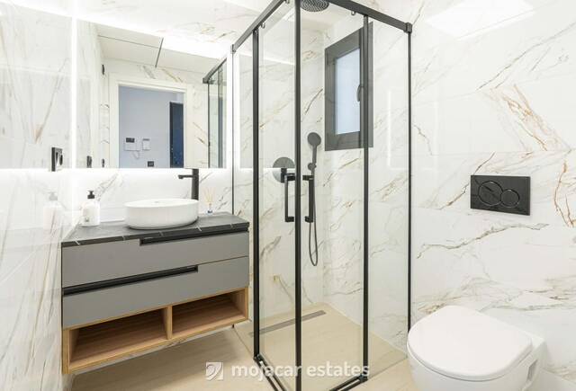 ME 3247: Apartment for Sale in Vera Playa, Almería