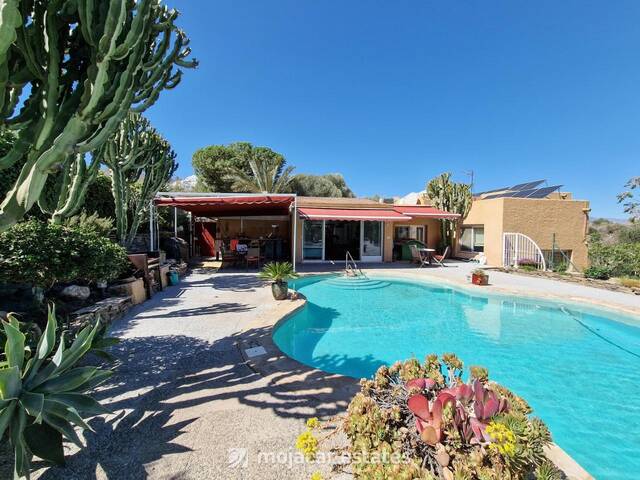 ME 2861: Villa for Sale in Vera, Almería