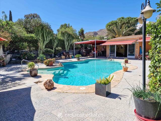 ME 2861: Villa for Sale in Vera, Almería