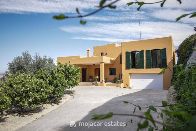 ME 1728: Villa for Sale in Mojácar, Almería
