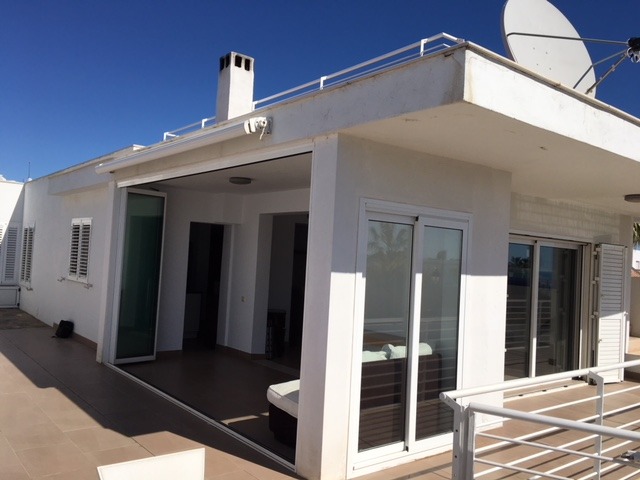 m872: Villa for Sale in Mojácar Playa, Almería