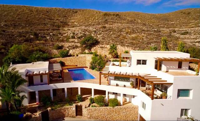 OLV1758: Villa for Sale in Agua Amarga, Almería