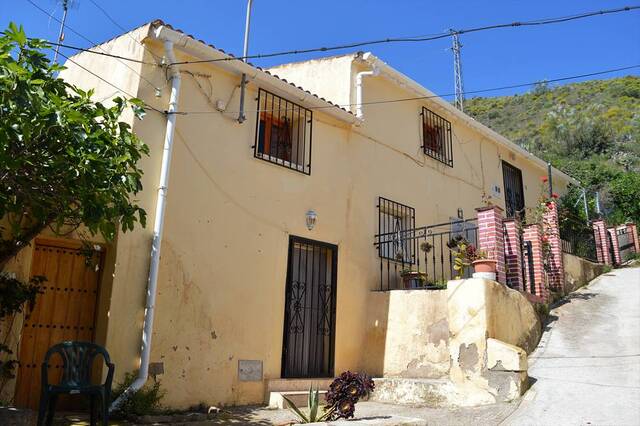 Country house in Lubrin, Almería