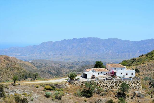 4 Bedroom Cortijo in Bedar