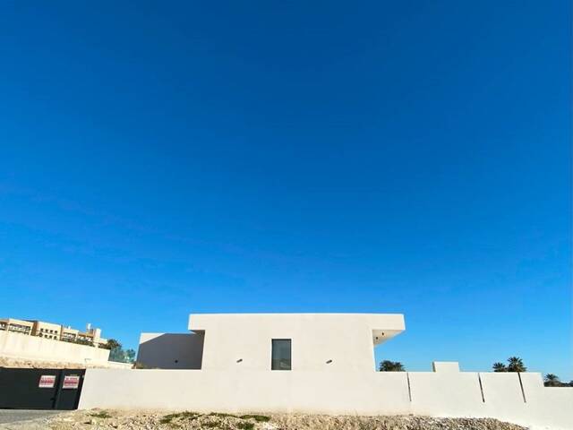 OLV1980: Villa for Sale in Vera, Almería