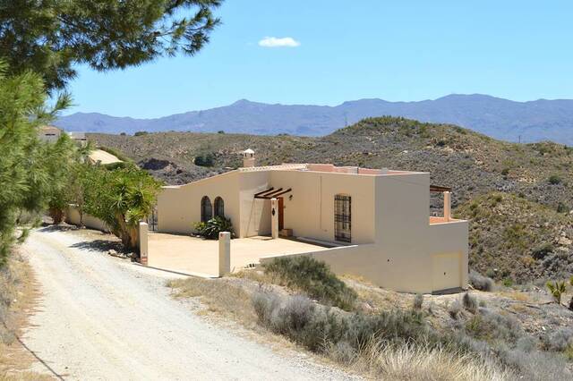 OLV2018: Villa for Sale in Bedar, Almería