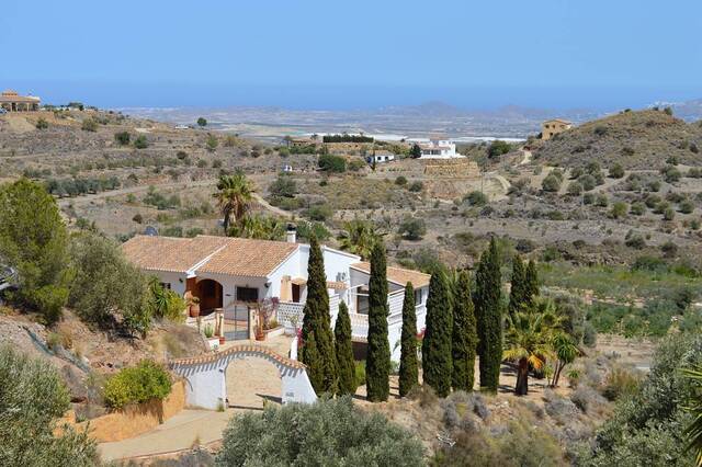 OLV2021: Villa for Sale in Bedar, Almería