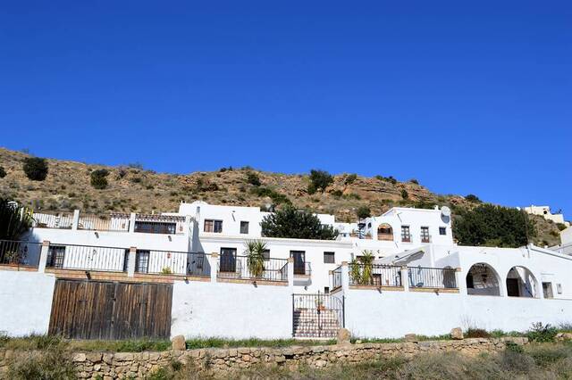 OLV1358: Commercial property for Sale in Turre, Almería
