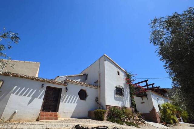 Country house in Lubrin, Almería