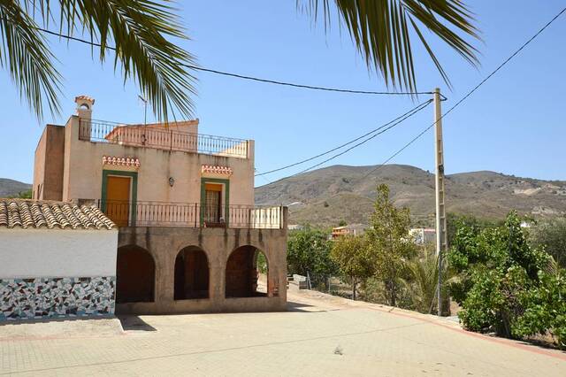 Country house in Lubrin, Almería