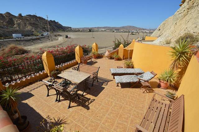 OLV2058: Country house for Sale in Cuevas del Almanzora, Almería