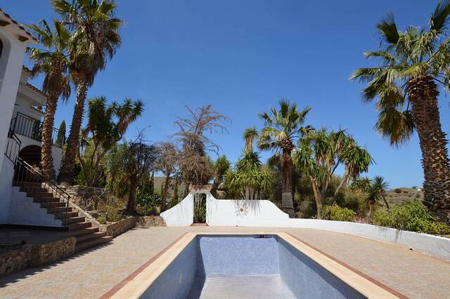 OLV2021: Villa for Sale in Bedar, Almería