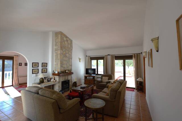 OLV2061: Country house for Sale in Bedar, Almería