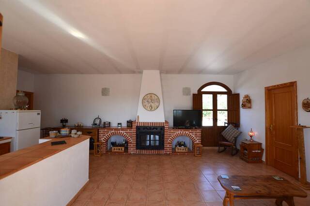 OLV2068: Country house for Sale in Uleila del Campo, Almería