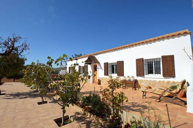 OLV2068: Country house for Sale in Uleila del Campo, Almería