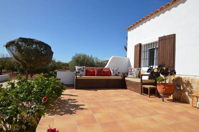 OLV2068: Country house for Sale in Uleila del Campo, Almería