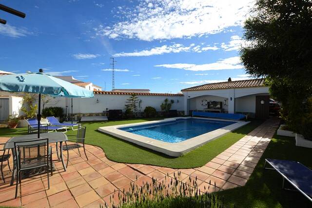 OLV2070: Villa for Sale in Bedar, Almería