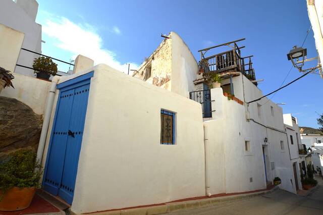 Town house in Lucainena de las Torres, Almería