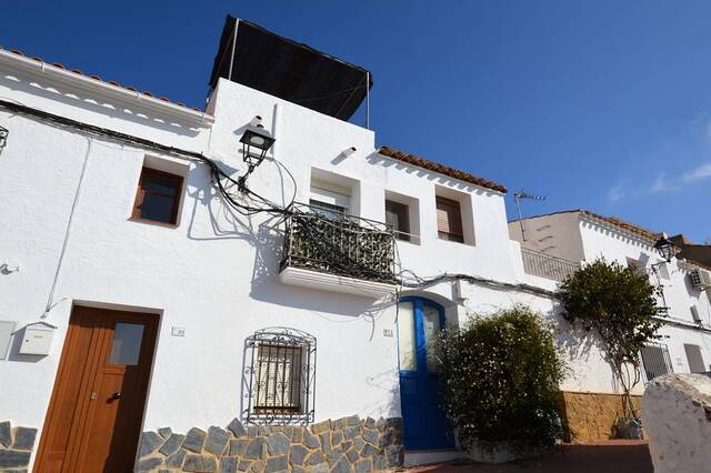 Town house in Bedar, Almería