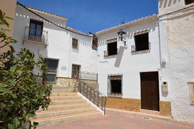 Town house in Bedar, Almería