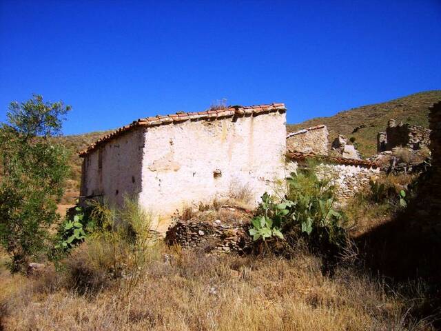 OLV0525: Cortijo for Sale in Uleila del Campo, Almería