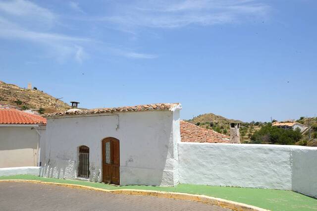 Town house in Lubrin, Almería