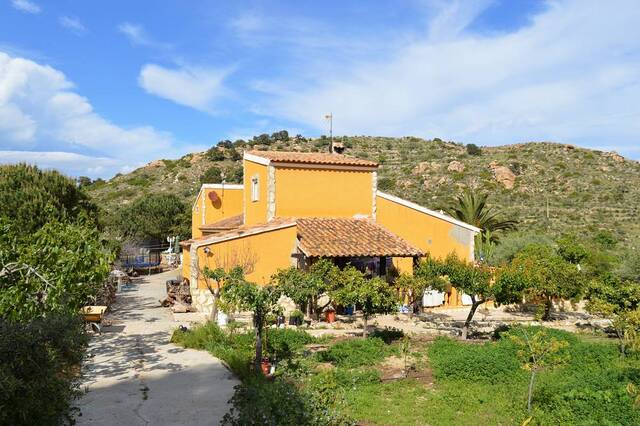 OLV2051: Villa for Sale in Lubrin, Almería