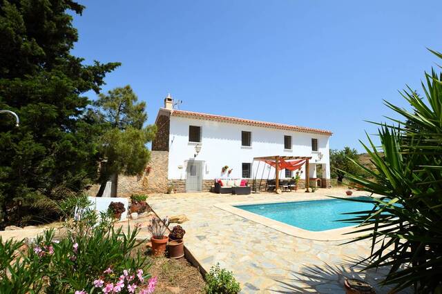 OLV2105: Cortijo for Sale in Lubrin, Almería