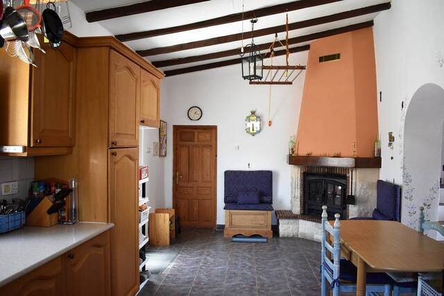 OLV1294: Cortijo for Sale in Lubrin, Almería