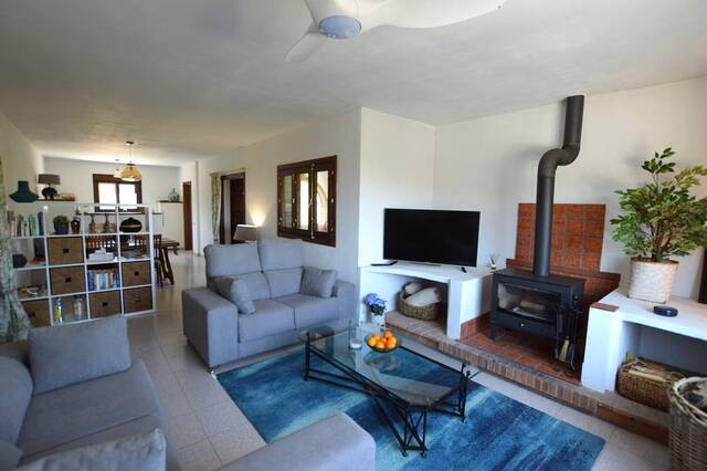 OLV2109: Country house for Sale in Lubrin, Almería