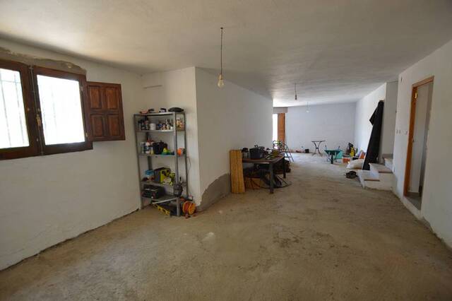 OLV2109: Country house for Sale in Lubrin, Almería