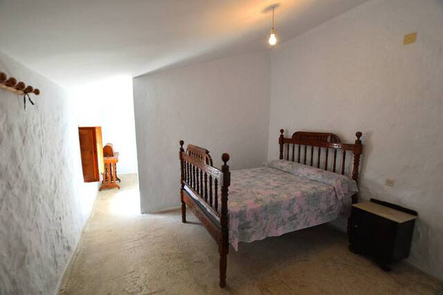 OLV2108: Town house for Sale in Sorbas, Almería