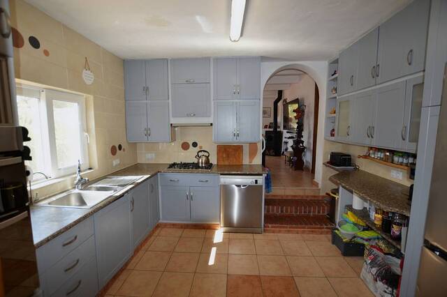 OLV2111: Country house for Sale in Lubrin, Almería