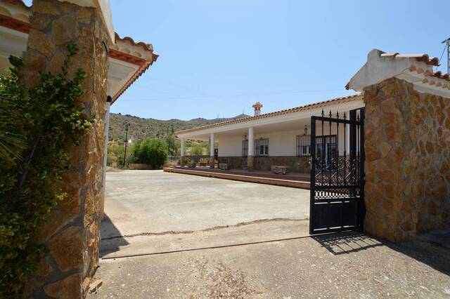 OLV2112: Villa for Sale in Lubrin, Almería