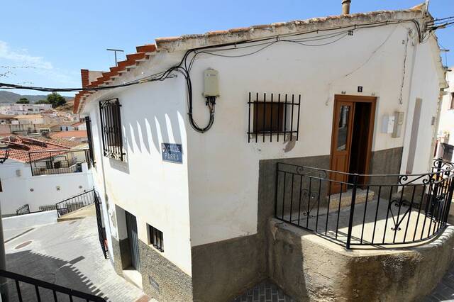 Town house in Lubrin, Almería