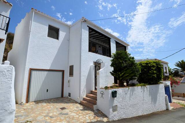 3 Bedroom Town house in Bedar