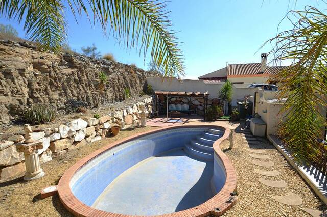 OLV2132: Villa for Sale in Sorbas, Almería