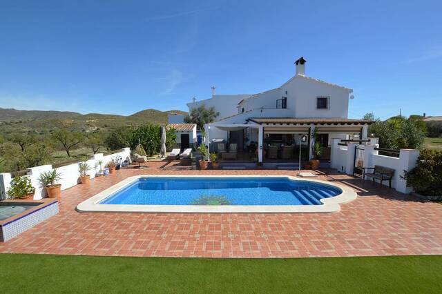 Cortijo in Sorbas, Almería Cortijo in Sorbas, Almería
