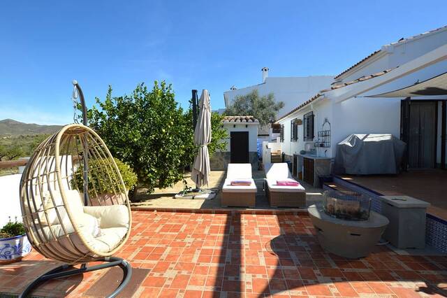 OLV2137: Cortijo for Sale in Sorbas, Almería OLV2137: Cortijo for Sale in Sorbas, Almería