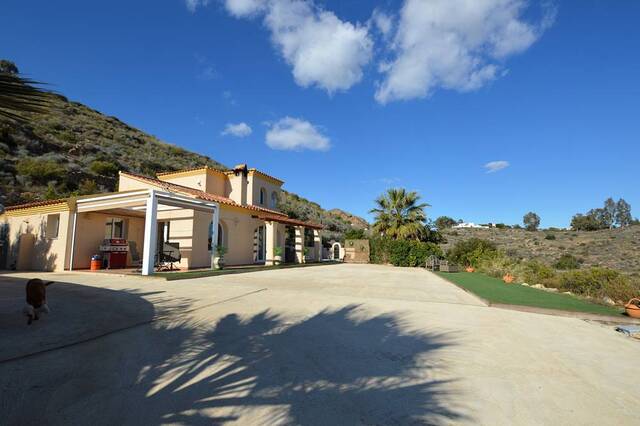 OLV2141: Villa for Sale in Bedar, Almería