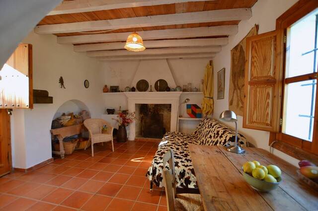 OLV2143: Country house for Sale in Lubrin, Almería