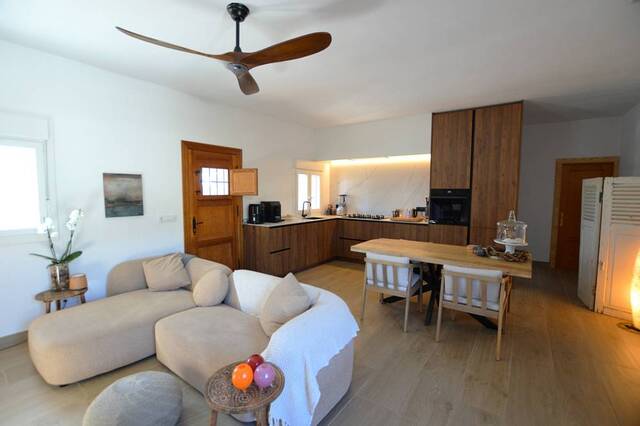 OLV2146: Country house for Sale in Uleila del Campo, Almería