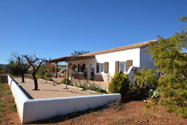 OLV2146: Country house for Sale in Uleila del Campo, Almería